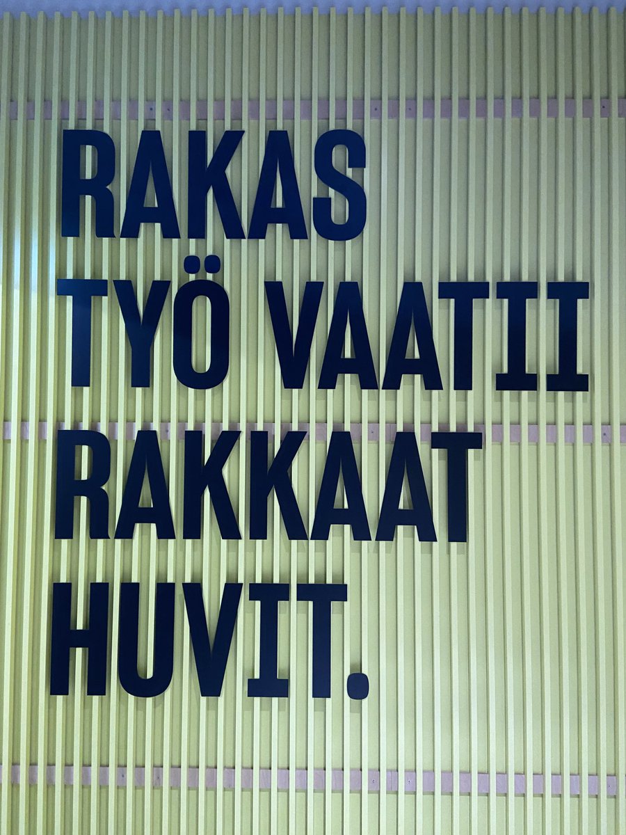 AijaTasa's tweet photo. Tällä viikolla vaihtelua etätöihin kaksi liveseminaaria, pari päivää @RAKLIry toimistolla ja tänään sitten etätyöpiste siirtyi kotoa #Citycon juuri avattuun #Lippulaiva #Spacent’n tiloihin #etätyö #toimisto #joustavuus. Upealta vaikuttaa! https://t.co/HRbSvLvjGA