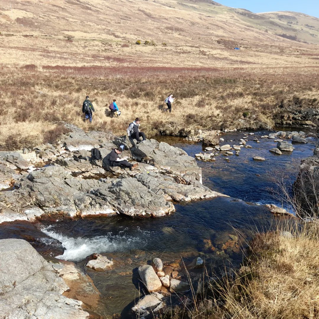 UofGGES's tweet photo. It's a busy time of year for @UofGGES students. Our 2nd year #earthscience students are also out on a #fieldclass, on #isleofarran. We've seen some great #geological and #environmental features and enjoyed great weather too!
#geology #environmentalgeoscience #bepartofthesolution https://t.co/nWKWngE025