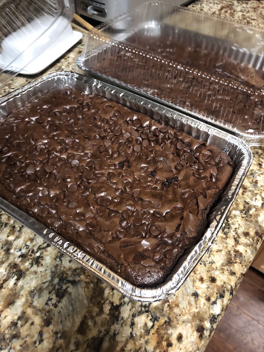 DeannaOrlando's tweet photo. Got my potluck brownies ready for tomorrow. #chilislove #potluckFriday https://t.co/0IYiEmsvYo