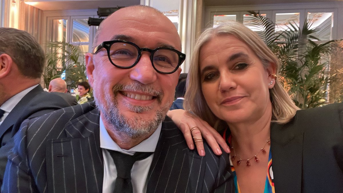 Andrés Rodríguez (@arodspainmedia) on Twitter photo Y a <a href="/tousjewelry/">TOUS Jewelry</a>
Rosa Tous, @osborne_es
Ignacio Osborne, presidente
Grupo Piñero, Encarna Piñero, CEO de Grupo Piñero
Y Gabriel Escarrer <a href="/MeliaHtlResorts/">Melia Hotels</a>
Con Pablo Carrasco, director general de <a href="/CreditSuisse/">Credit Suisse</a> Y a <a href="/tousjewelry/">TOUS Jewelry</a>
Rosa Tous, @osborne_es
Ignacio Osborne, presidente
Grupo Piñero, Encarna Piñero, CEO de Grupo Piñero
Y Gabriel Escarrer <a href="/MeliaHtlResorts/">Melia Hotels</a>
Con Pablo Carrasco, director general de <a href="/CreditSuisse/">Credit Suisse</a>