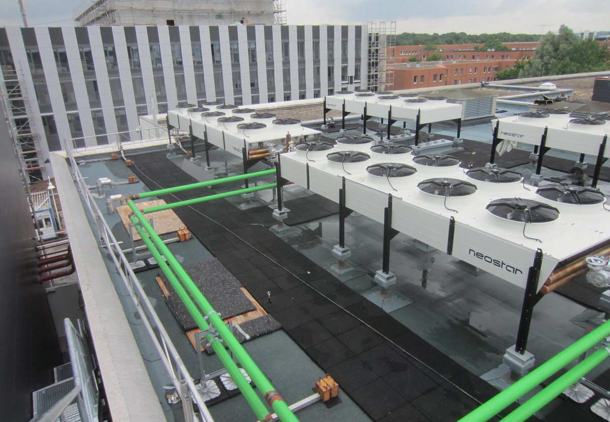 baulinks_de's tweet photo. Industrieleichtdächer kongenial mit Schaumglas und Steinwolle dämmen ➥ https://t.co/JTB1Tx0WZm (siehe auch: #Flachdachdämmung #Industrieleichtdach #Foamglas @OC_Paroc) https://t.co/QtqERtCfiN