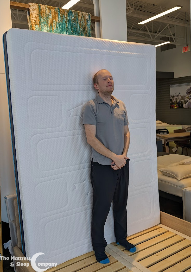 Do you know what's better than sleeping flat? Sleeping standing up! 

Learn More at the linkie below:
tmasc.ca/products/the-v…

#vertical #advanced #future #sleep #science