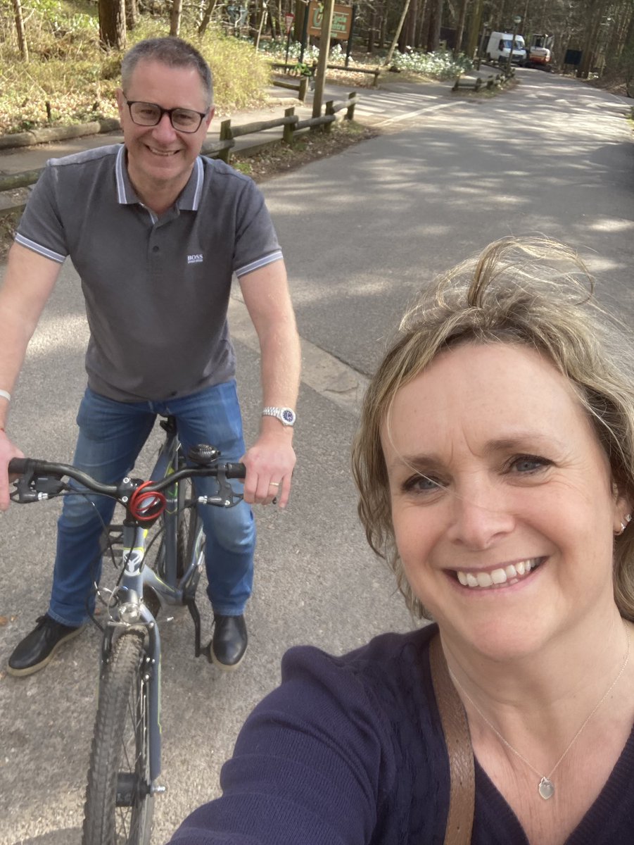 Bevgreenacre's tweet photo. @greenrich1969 Happy Birthday 🥳 🍻 !! Love you xxx https://t.co/gjC53O1EJ1
