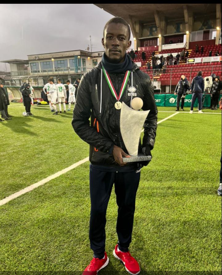 1on1is1's tweet photo. Congratulations to  
@Beyond_LimitsFA players and Coach 

@ViareggioCup 12th Golden Boy Ayomide Ogungbe 

Best Defender of the tournament Emmanuel Lekan Oyedele 

Best Coach of the tournament
Coach Olumide Ajibolade 

#Viareggiocup #beyondlimits #blfa #Nolimits #SoarSuperEagles https://t.co/QyVtJXOAPU