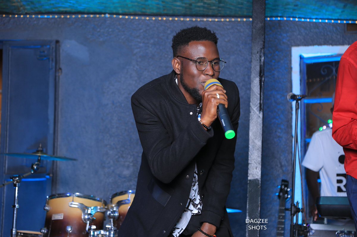 playhousefestug's tweet photo. When u see the kings sweating then the struggle is to Make Jesus Famous @PaulSelah @LyricalMycheal @billmuzicug @cadilux π₯π₯π₯
#PlayHouseParte #PlayHouseParteSoldOut https://t.co/fU5dAR3Gli