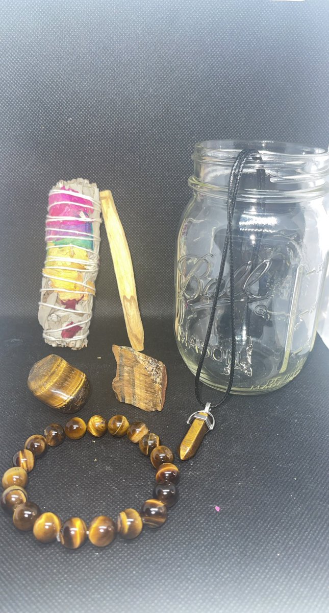 Even if you can’t buy from me.. please retweet and like this. 

Y’all retweet when I’m giving away money, retweet my small business 

Astroluxhouse.com