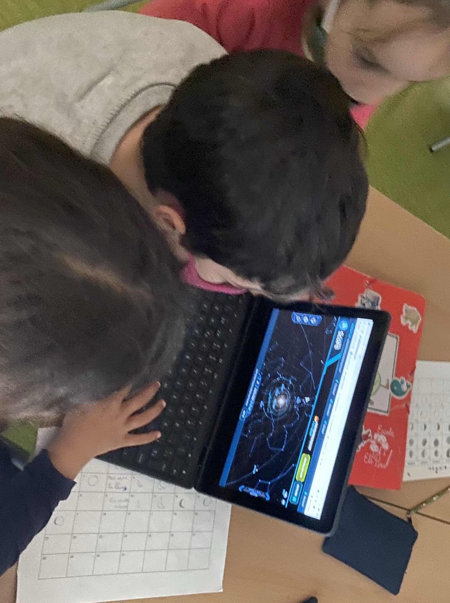 EscolaElsPins's tweet image. #2PRI hem estat investigant 🔭💻 amb l’APP Solar System Scope tot el que hi ha a la nostra galàxia 🌌🪐 Cada vegada estem més prop d’ingressar a la NASA 🚀