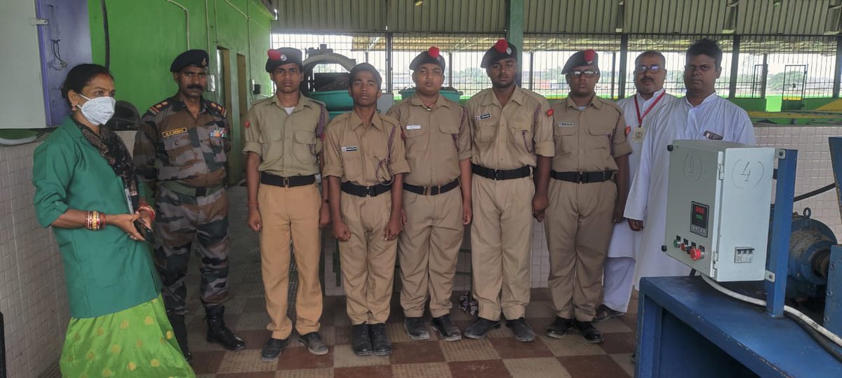 OneODArtyBtyNCC's tweet photo. #PuneetSagar 
For "Puneet Sagar Abhiyan" cdt of #1ODArtyBty #NCCCuttackGroup visited MCC Jagatpur of CMC to learn domestic waste management and Compost out of Waste.Cdt are front runners of #SwachhataMission awareness
@HQ_DG_NCC
@utkalpride  @kalinga_sagar @DHE_Odisha  @CuttackDM https://t.co/xJlzV5PnJ4