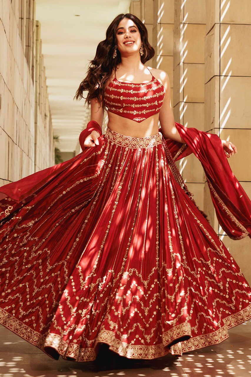 Jhanvi kapoor store lehengas online
