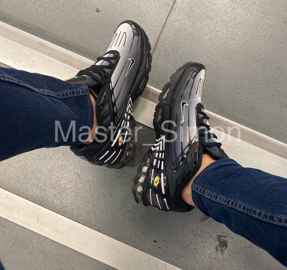 master_x_simon's tweet photo. #niketuned3 #nike #nikefitish #master #slave https://t.co/IU5uDzbq3x