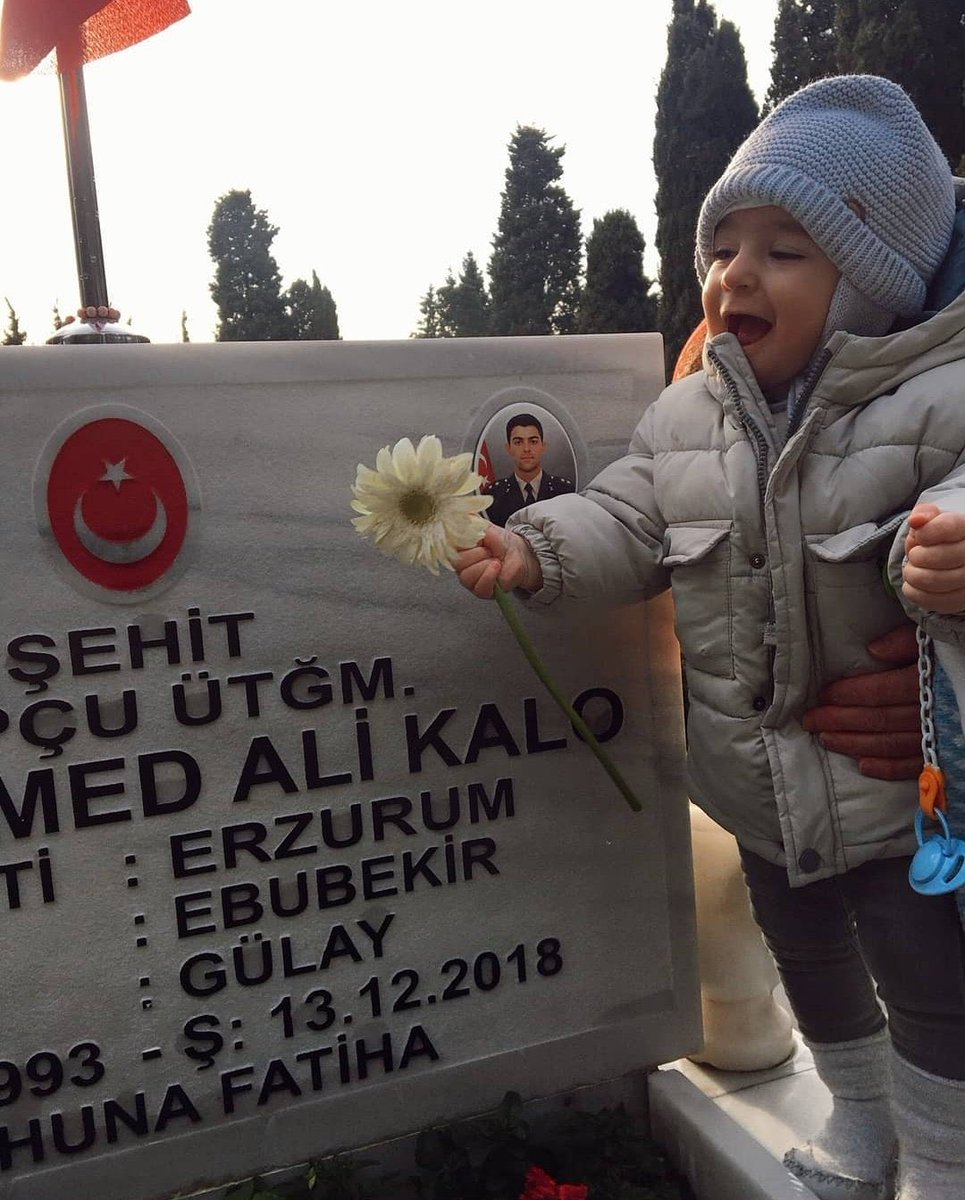 sirMY1903's tweet photo. “Haberlerde sadece asker polis şehit oldu diye geçiştirilen kahraman yiğitler; vefasızlığımızı affedin”

Şehit Üsteğmen Muhammed Ali Kalo https://t.co/2KgSYbQeEj