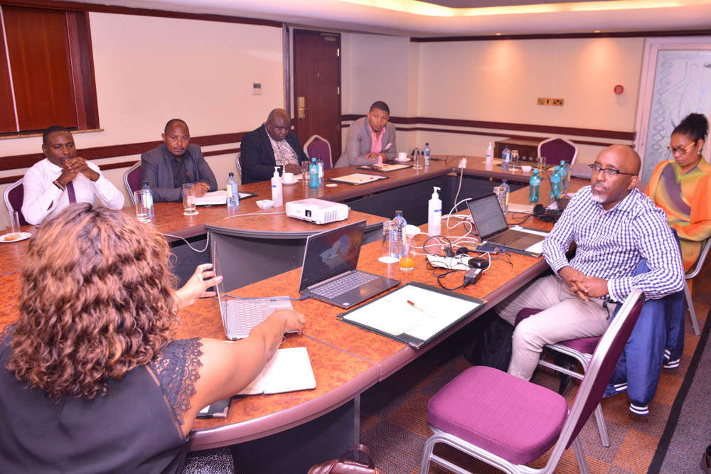 KenyaCopyright's tweet photo. The Kenya Copyright Board and Partners Against Piracy (PAP)  are excited to share our partnerships with Copyright Coalition of South Africa Team; headed by their Chairperson, Ms. Chola Makgamathe.
Together we engaged on South African experience on fighting piracy. https://t.co/p17FH5khrk