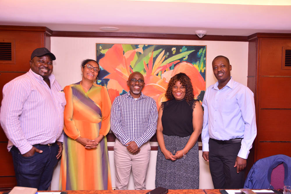 KenyaCopyright's tweet photo. The Kenya Copyright Board and Partners Against Piracy (PAP)  are excited to share our partnerships with Copyright Coalition of South Africa Team; headed by their Chairperson, Ms. Chola Makgamathe.
Together we engaged on South African experience on fighting piracy. https://t.co/p17FH5khrk