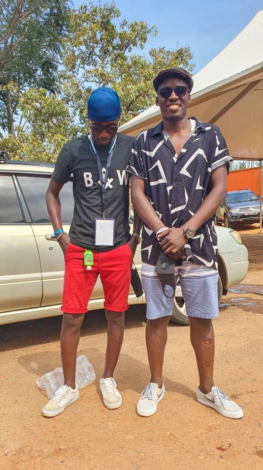 Donald2O's tweet photo. First picture ,the team that made sure the party was partied because Indeed it was partied @hodjs & @BlanketsNWineUG team , next pictures partying the party with long time link ups ....
#BlanketsNWineUG
#BlanketsAt10
#hodjs https://t.co/WLxs8oHrmb