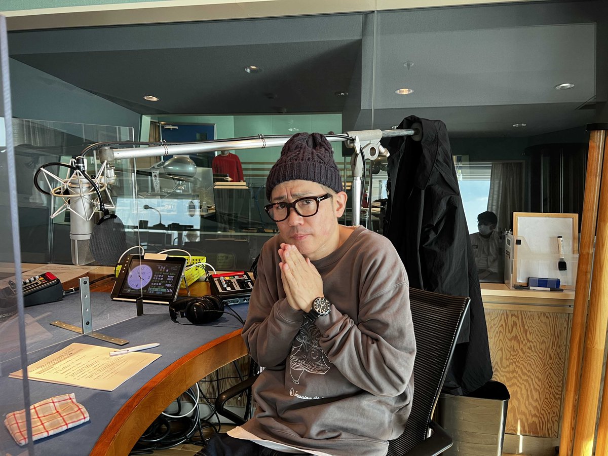 Bayfmの新番組 シン ラジオ 初回からｄｊ友近がコロナで欠席 代打芸人によるグダグダな放送に批判殺到で地獄絵図 Togetter