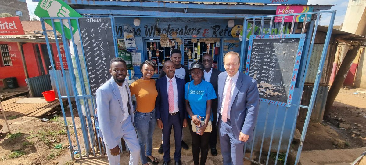 MattHancock's tweet photo. Very grateful to @Mucheru @MEsipisu @UKinKenya &amp; @NimkoAli for inviting me to beautiful Kenya this week

With a burgeoning tech scene, Kenya has huge potential &amp; we have a great opportunity to work together

I can't wait to come back soon 🇰🇪🇬🇧 https://t.co/FRsGpfMtOb