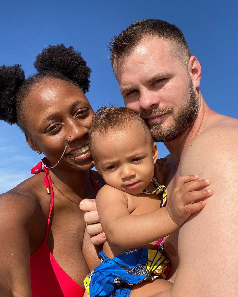 legitngnews's tweet photo. Dr Justin Dean says Korra Obidi filed a restraining order against him and now he can't see his kids.
Justin also told the public why he filed for a divorce from the Nigerian dancer.
📸: @drjustindean (Instagram)
#legitpost #legitng #justindean #korraobidi https://t.co/JjpaGxCqgN