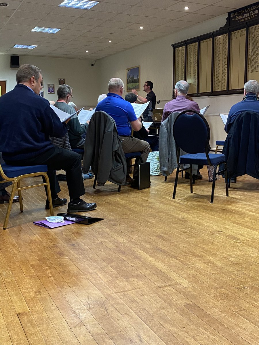 lynnbellamy's tweet photo. Fantastic rehearsal for Hamilton Caledonian Bowling Club Male Voice Choir last night with @barrchristopher . Can’t wait to perform with them tomorrow night! https://t.co/VDqludgSvh
