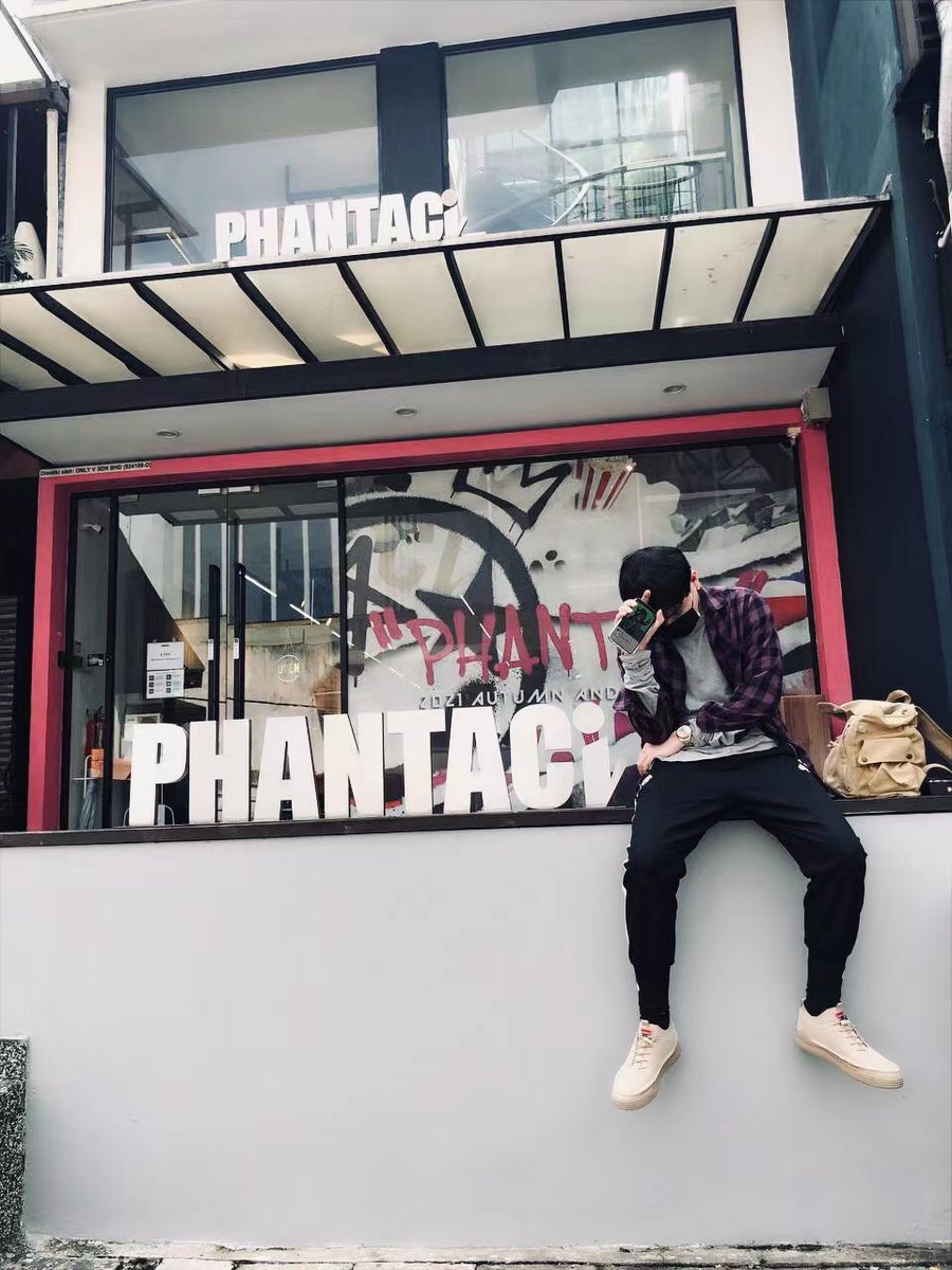 ryuki_teh's tweet photo. @EzekClub @axs_randy #LFG #ezek #phantabear I believe that what you've said @axs_randy as I know this gonna be huge rather than new #huge #jaychow #nft #phantaci https://t.co/oGSwowJDca