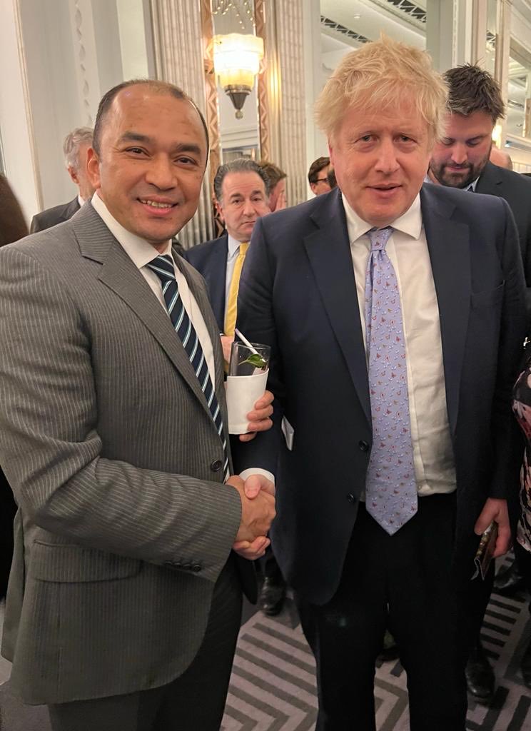Rabindra_JLC's tweet photo. I was delighted to meet Rt Hon PM Boris Johnson, Home Secretary Priti Patel &amp; Health secretary Sajid Javed at a Private Reception at Claridges hotel Mayfair @PM_nepal_⁩ ⁦@NepalEmbassyUK⁩ ⁦@DahalTbd⁩
I’m Strengthening Nepal-U.K. relationships every possible way. https://t.co/2PXEap492B