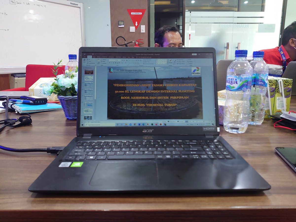 Daniizzu tweet media