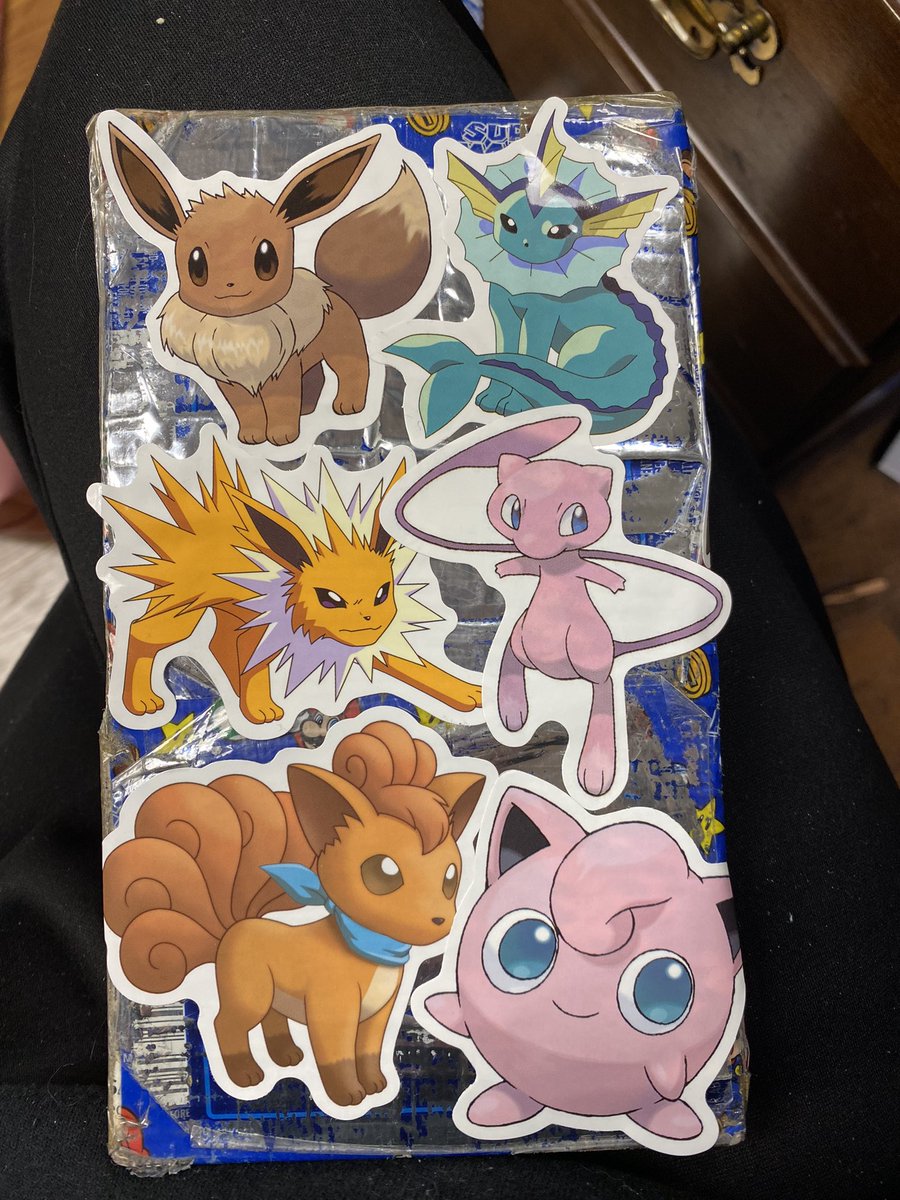 keirasears365's tweet photo. Anyone like my new waitressing book?! Havenโt updated it in two years of the five Iโve been working there. #waitress #Pokemon #cute #worktoomuch https://t.co/paduwTW5iu