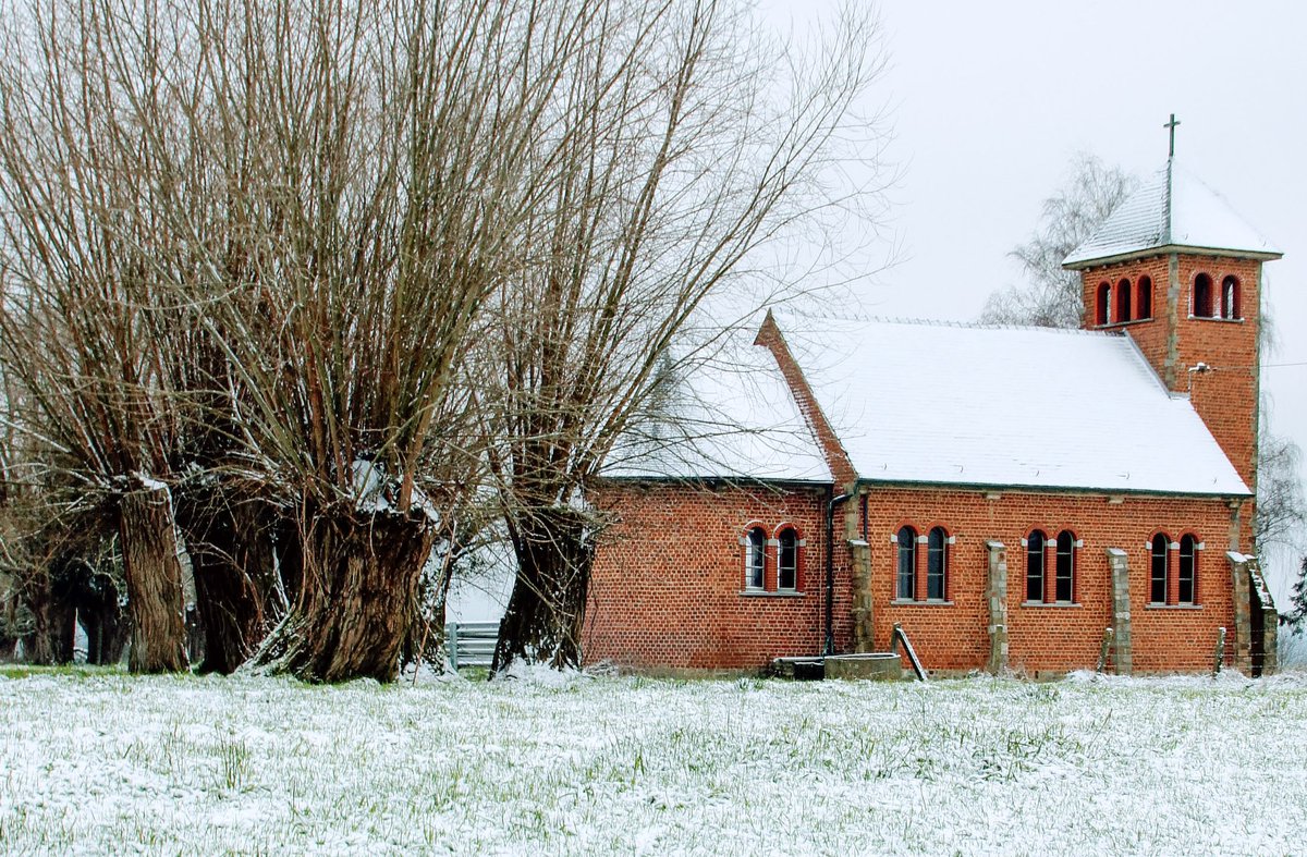 Smischken's tweet photo. Zalig...#vrtweer #pollare #aprilsegrillen #09u31 #winterprik #sneeuwval https://t.co/OuQAjlgNPR