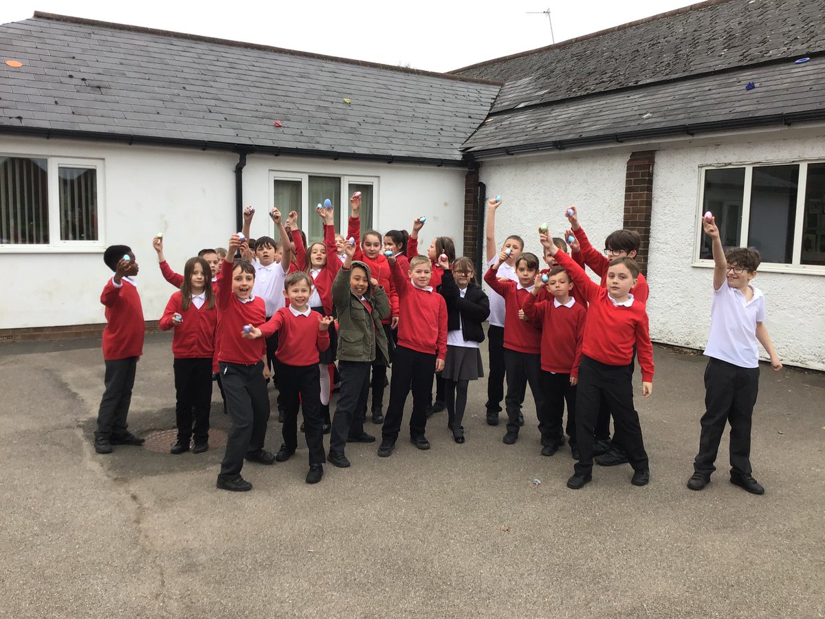 rockinghamii's tweet photo. The children enjoyed an Easter themed afternoon. They had an Easter egg hunt to find the story of Easter and then created some Christianity themed crafts. 🐣@RockinghamPri #rockinghamre https://t.co/HuNGqiu9sT
