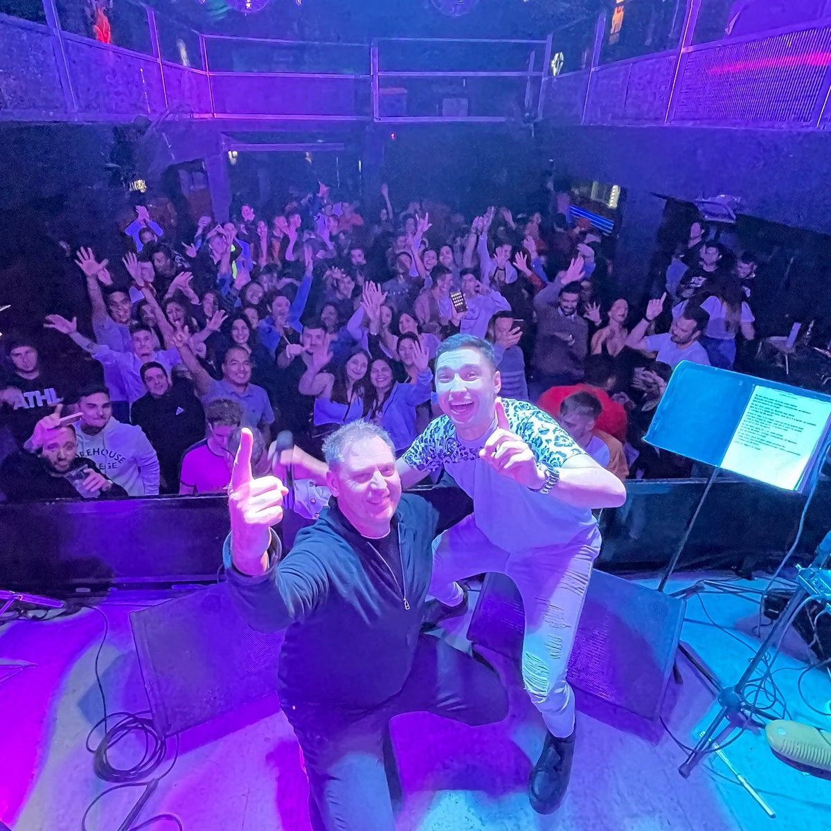FedeHerreraOfi's tweet photo. ÚNICO CLÁSICO DE JUEVES EN JESÚS MARIA 😈🔥 @jager.night
Gracias #JesusMaria #JagerNight 🙌🏻
📸 @ph_pablocabralok
Gracias por vestirnos en cada show con su excelente pilcha @yac_oficial 👕👖
#FedeHerrera #Tour2022. https://t.co/I93whQVrnB