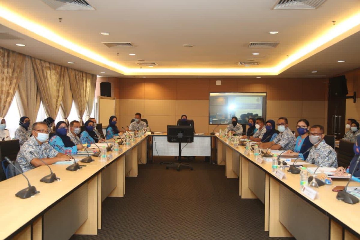 tldm_rasmi's tweet photo. Mesyuarat Jemaah BAKAT Laut Penggal Pertama Tahun 2022.
#BAKATLaut
#NavyUpdate https://t.co/C0fJn30UZP