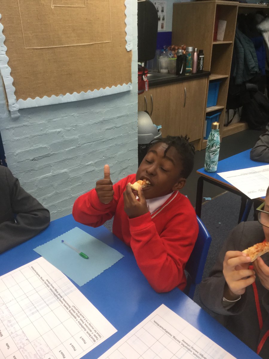 FeatherstoneYR6's tweet photo. Great product research yesterday in DT - we are nearly ready for our pizza making! In Spanish today we are going to write up our recipes! https://t.co/kn6IdpOquu