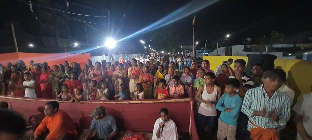 परम पूज्य Sant Shri Asharamji Bapu की पावन प्रेरणा से कोलकाता आश्रम द्वारा बिरलापुर में 28 मार्च को साध्वी ज्योत्स्ना बहन द्वारा गीता भागवत सत्संग, भजन संध्या का कार्यक्रम हुआ। साथ ही सत्साहित्य, शर्बत एवं हलवा वितरण किया गया।
#परोपकारी_संत_आसाराम_बापूजी

m.facebook.com/story.php?stor…