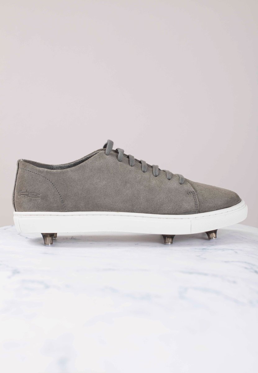 Ciszere's tweet image. The world’s first football sneaker 🔥

ciszere.com/product/dale-f…