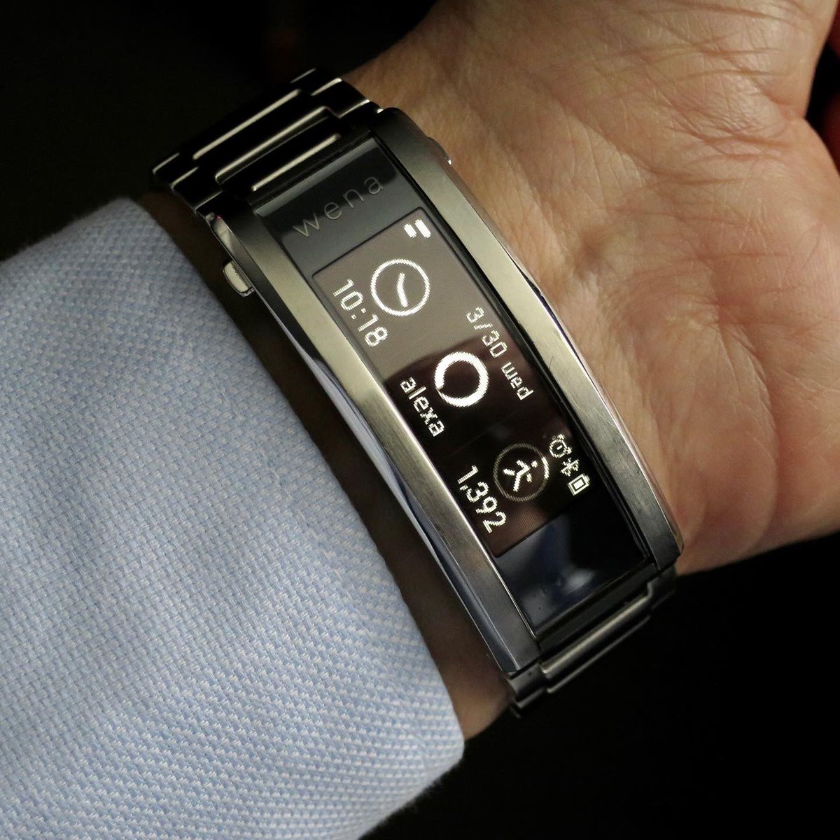 vintagebutsmart's tweet photo. Casio A158 transformed into a smartwatch with Sony wena 3
.
#casioa158 #wena3 #casioa168 #casiof91w #チプカシ https://t.co/UmY0dkq9dG