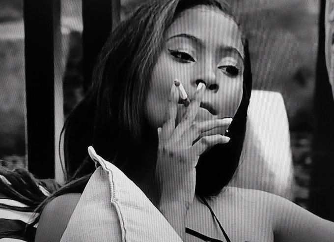 LulamaTshwarelo's tweet photo. How you smoke those ciggies- make it look so damn cool, a pure definition of BEAUTIFUL INSIDE AND OUT, An amazing SPIRIT AND SOUL..#AlphasForNale #NaleTheStandard #NaleMogadime𓃵 #nalethebigdeal #nalebossmodel https://t.co/SbEoudcEM5