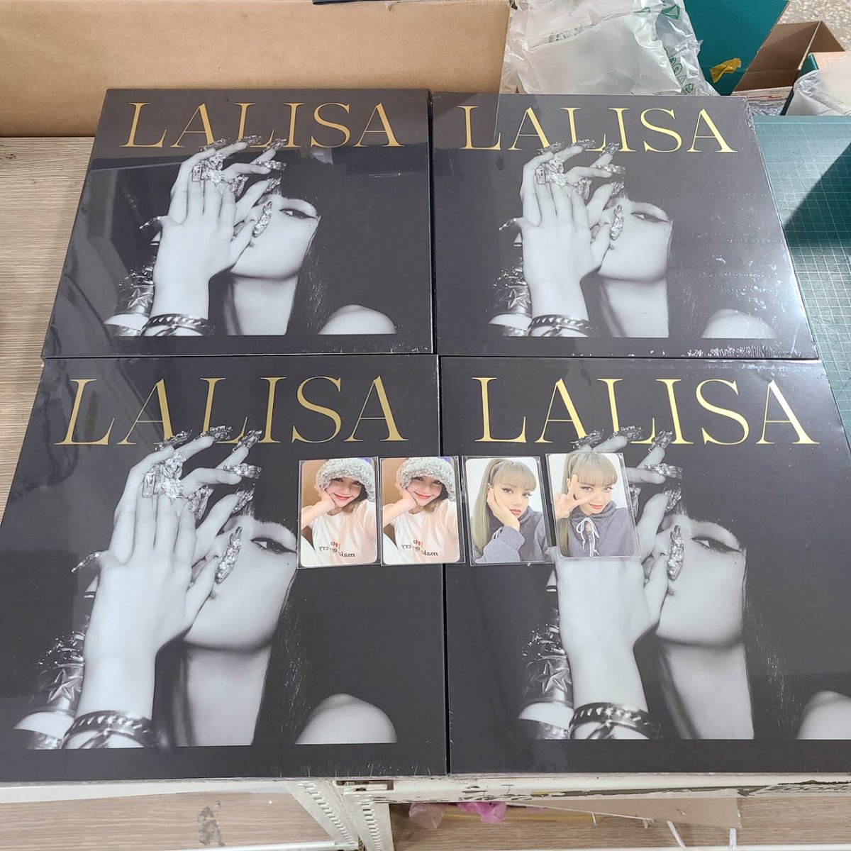 DELIGHTSEOULPH's tweet photo. [INTEREST CHECK FOR BIDDING]

LISA ‘LALISA’ LP/VINYL
Starting Price: 1,500
Lock Price: 2,000
Increment: 50pesos

• onhand
• sealed
• with ktown4u pob

MOP: GCASH/UB/ING
MOD: Lalamove/Shopee checkout https://t.co/2ksY6JVpVt