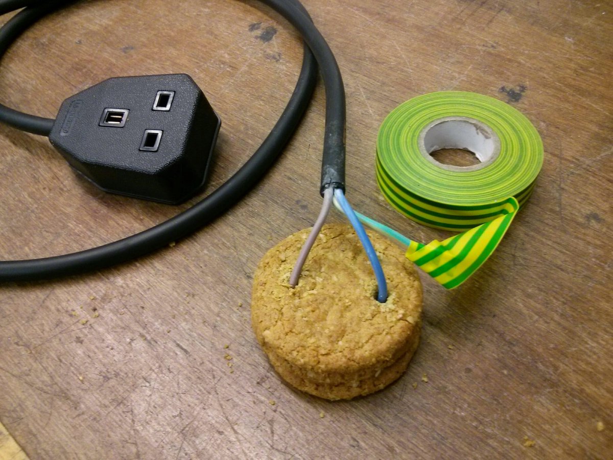 8 years ago today we launched our revolutionary portable power system.

Possibly even more relevant now considering the rising energy costs.