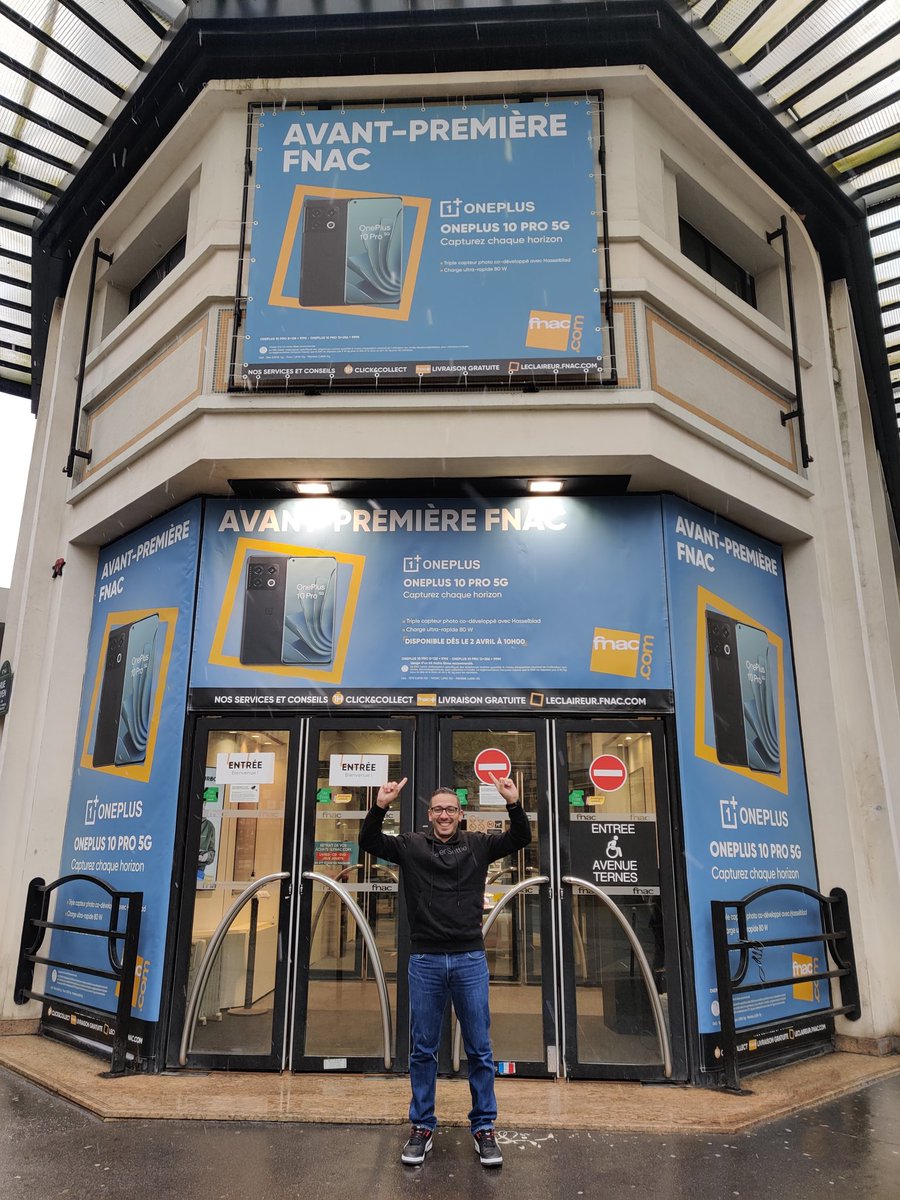 DjZouZRemix's tweet photo. Numéro 1 ! Il est 1️⃣🅾️h00
Et ce n'est pas un poisson d'avril ! Presque 3 ans après, on remet ça avec le OnePlus 1️⃣🅾️Pro 💚💚💚
C'est avec un immense plaisir de partager une nouvelle fois ce moment avec vous ! #24HChronOnePlus #OnePlus #OnePlus10Pro #OneplusPopup @oneplus_fr 💚 https://t.co/yvlejCStI6