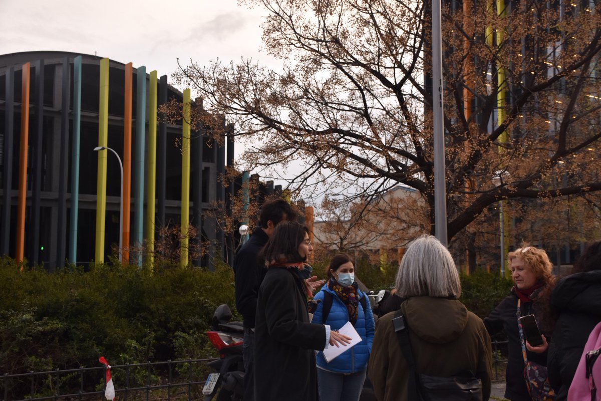 Ayer estuvimos recorriendo la primera mitad del Butarque en #Villaverde señalizando su presencia. Recordando tiempos no muy lejanos, entendiendo mejor las calles que recorremos... #VillaverdeAcuosa #RedesporelClima