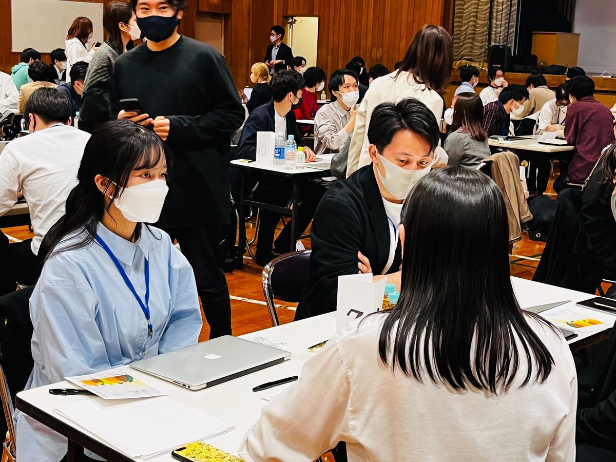 fabichirox's tweet photo. 新卒合同入社式、とっても素敵なイベントでした。運営を21卒のみんなが完璧に回していてそれまた素敵だった
#startup_shinsotsu22 https://t.co/dvBhi0jwNn