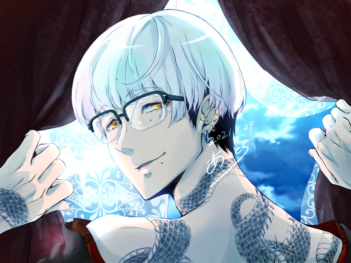 0000_x's tweet photo. 最近でもないけど描いたの並べてわかった。やっぱ派手な色が好きだぁ🎨落ち着いた色も塗りたいけど油断したら派手になってく🤔 https://t.co/O1WvmI3rdW