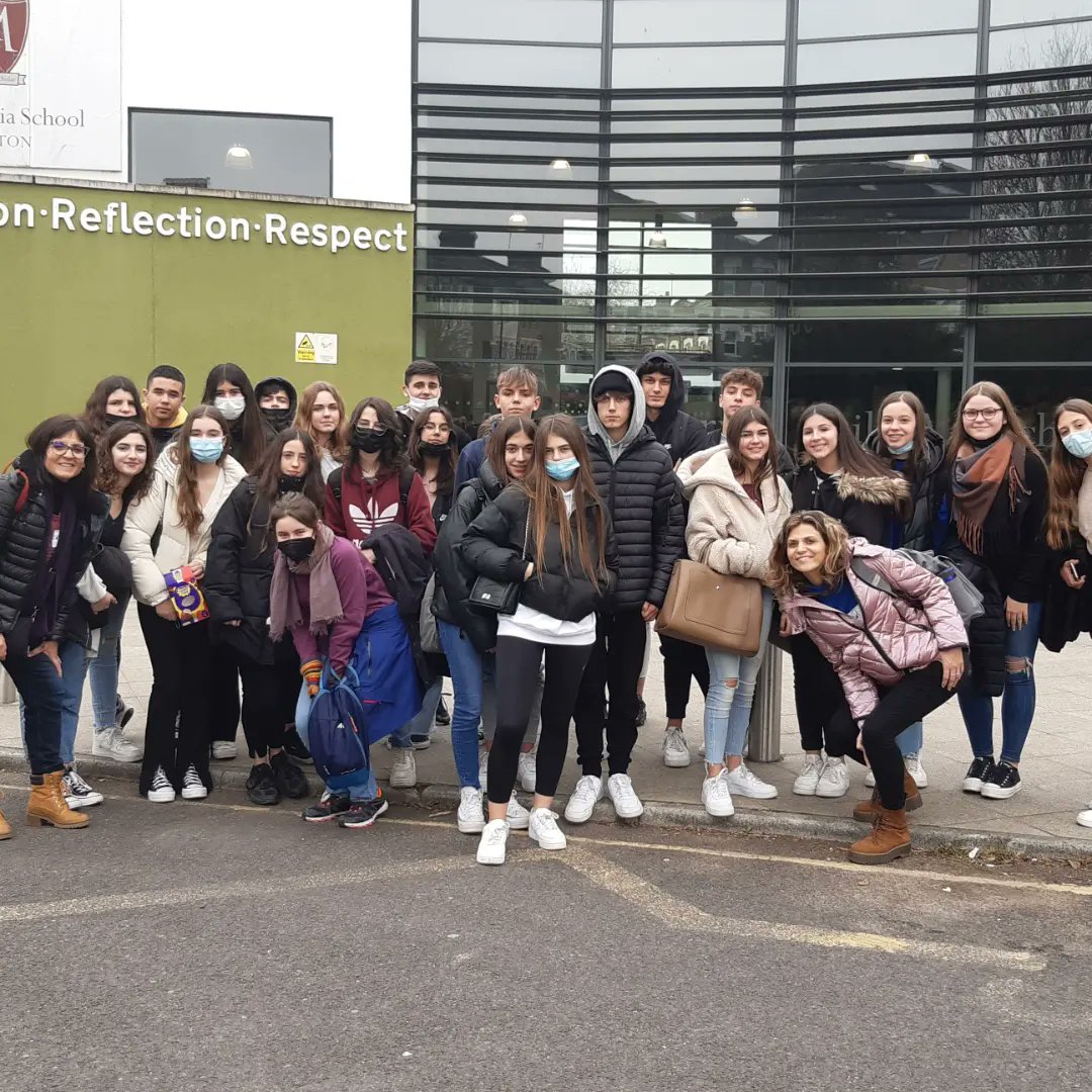 institutcanet's tweet photo. Amazing London experiencia with our 3rd ESO students. It's been an intense yet outstanding experiencia for all of us! @natxo_cat, @AMSI_school, @comellas_sole
@fsanch55 @ariadnamasip https://t.co/9lx8dwjJ64