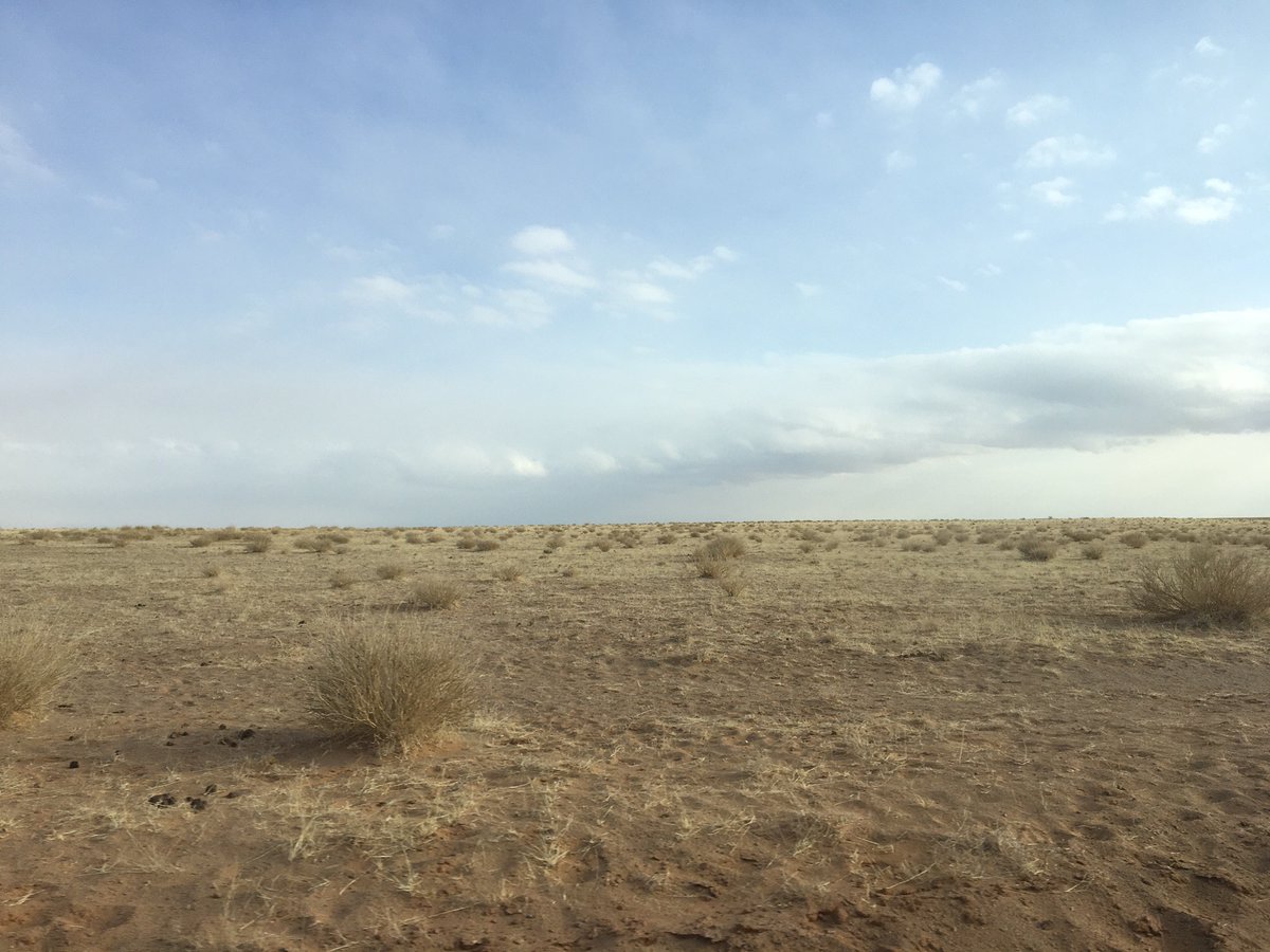 #Dorngovi Дорноговь аймагт Бадрах-Энержи компанийн хэрэгжүүлж буй байгалийн уран олборлох туршилтын төсөлтэй УУХҮ-ийн сайд Г. Ёндонгийн хамт танилцлаа.
Монгол🇲🇳 инженер, техникч нараас хэрэгтэй мэдээллүүд авлаа. 
“Мянга сонсохоор нэг үз”.