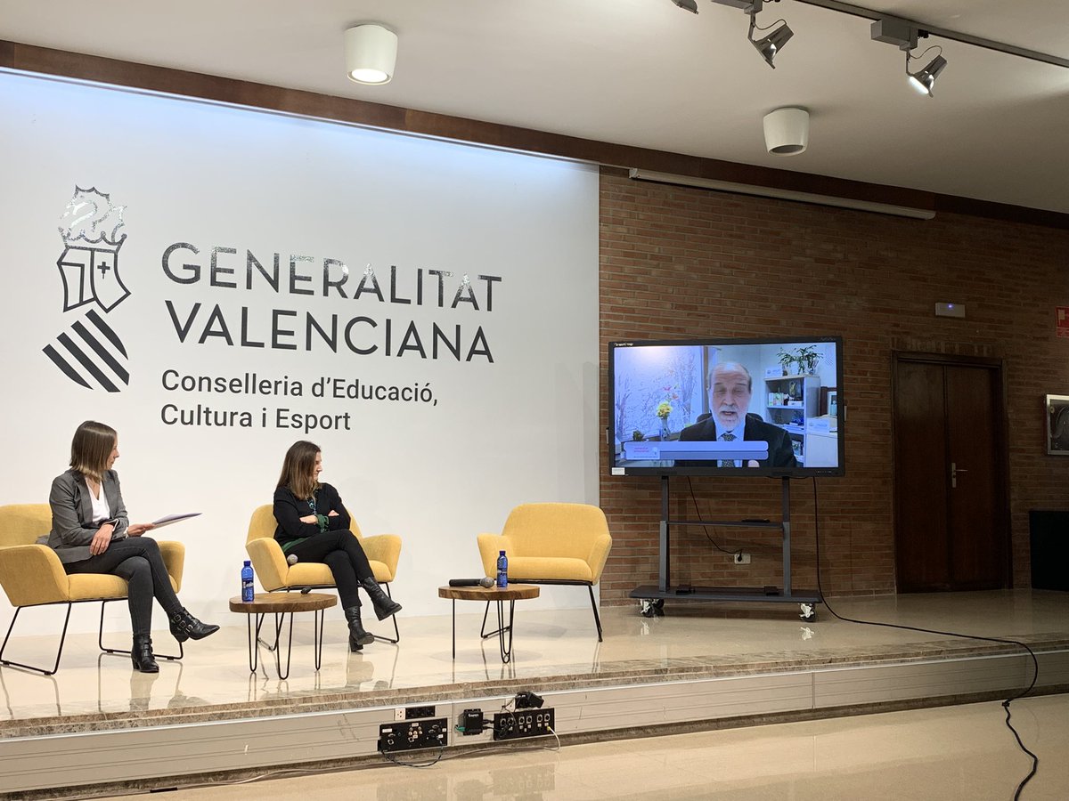 RaquelAnGi's tweet photo. Hui dediquem la coordinació d’àmbit territorial de l’orientació educativa a tractar un tema ben necessari “el benestar emocional de la comunitat educativa” #qualitatdevida #CompSocioemocional  #famílies #salutmental https://t.co/XmPYzq37gR