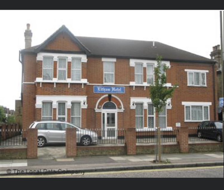 Eltham Hotel tweet media