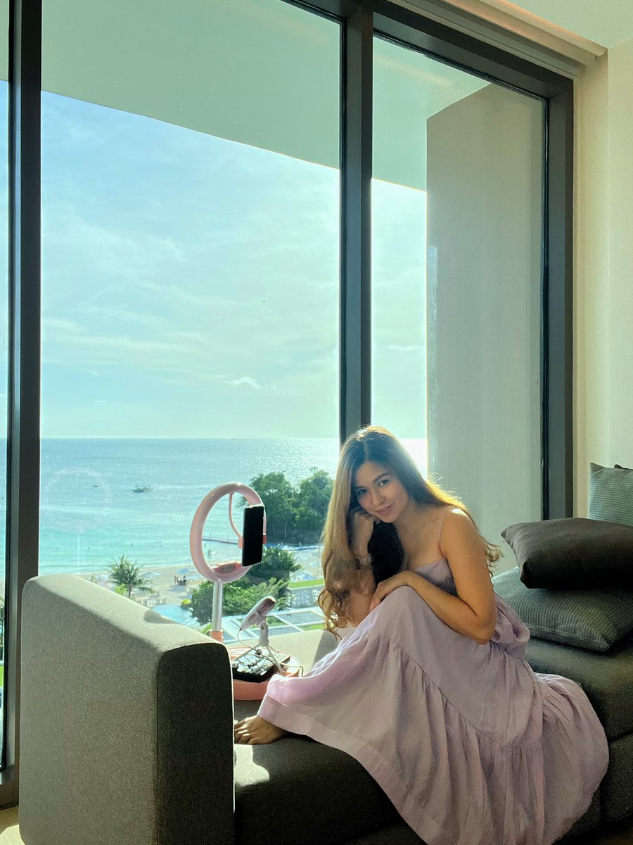 sayalonzo's tweet photo. Streaming #BahayniKumu tonight LIVE from @crimsonboracay 💗 See you at 8pm 🏡💕 #WorkFromBeach #crimsonboracay @kumuph 💙 see you Partner @jhelocristobal @MrsWise03 and @EianRances 💕 https://t.co/5GblOTXETq