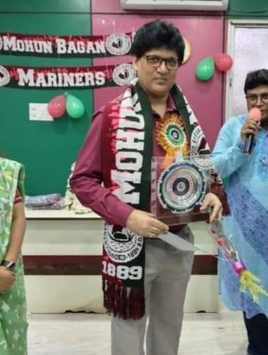 ArenaMariners's tweet photo. Special offer for student Mariners - Mohun Bagan official scarf at just ₹495 (cost price). Only 50 pieces have been specially reserved for the students at this discounted prices. Hurry up and grap your scarf now.

Contact - 9073150847 (WhatsApp only, no calls)

#MohunBaganScarf https://t.co/u4wZ9wDbSI