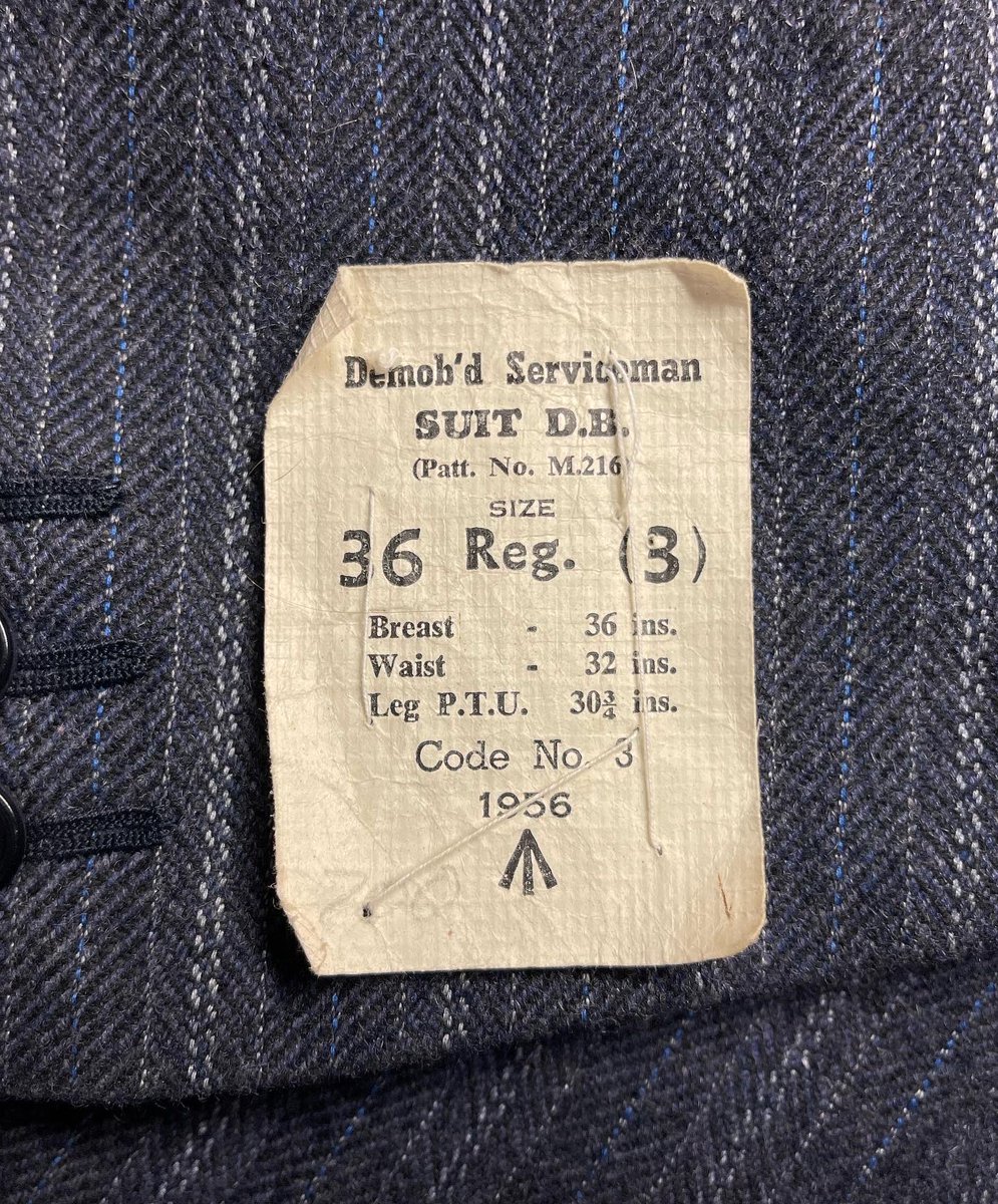 asummerof44's tweet photo. #British #servicemans #demob #demobilisation #suit #jacket #coldwar #vintage #retro #unissued coming up in my June 13th #militaria sale @bamfordsauction more entries invited contact me https://t.co/SXir1GOVj9