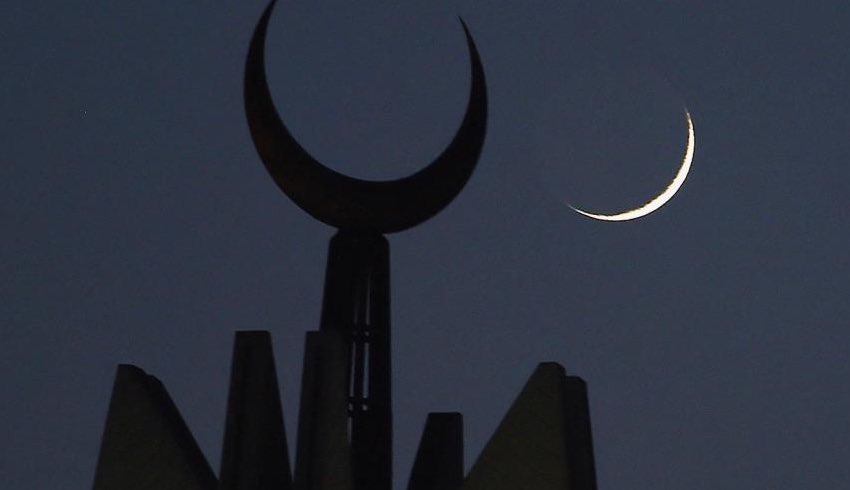 #رمضان_كريم متابعيني الاعزاء
مبارك عليكم الشهر الكريم وكل عام وأنتم بخير واسال الله ان يبلغني وإياكم شهر #رمضان_المبارك وان يجعلنا ممن يصومه ويقومه ايمانا و احتساباً.