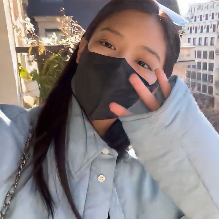 JennieAlliance's tweet photo. JENNIE KIM. https://t.co/9hU5TTGEuh